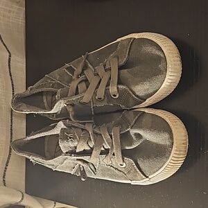 Blowfish Camo Womens Size 9.5